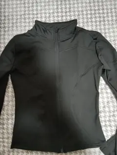 黒 フルジップ フィットネスジャケット