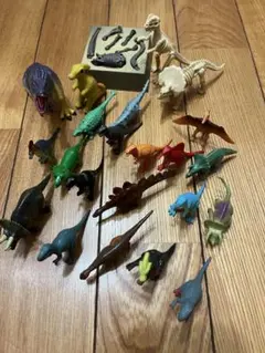 恐竜フィギュアセット