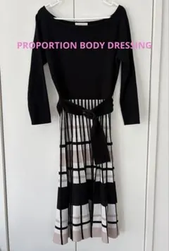 ワンピース　プリーツワンピース