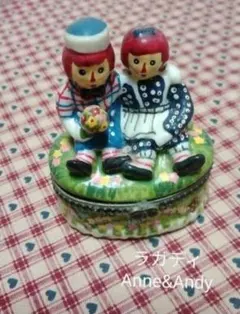 Raggedy Ann & Andy 陶器製 小物入れ 置物のサムネイル