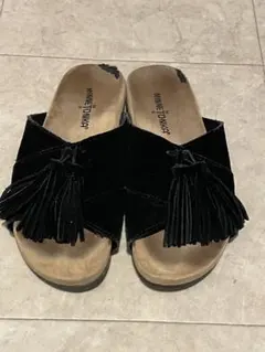 MINNETONKA フリンジサンダル ブラック レディースのサムネイル