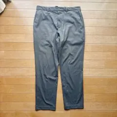 ユニクロ　スマートアンクルパンツ M グレーのサムネイル