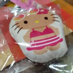 ハローキティクッションキーホルダー