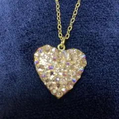 ハート型ラメ入りロケットネックレス