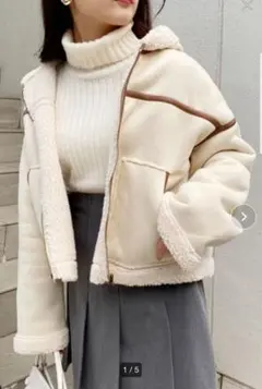 one after anotherNICE CLAUPボンバーショートジャケット