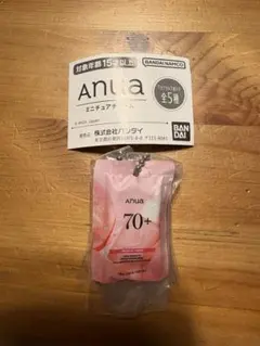 Anua アヌア　ミニチュアチャーム　桃70ナイアシンセラムマスク