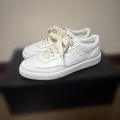 美品 CHANEL ホワイトスニーカー 37 24㎝シャネル