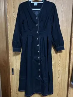 ROSE BUD／ロングワンピース／ブラック／Vネック／FREEサイズ