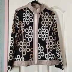 円形模様ジャケット