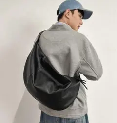 残り1点⚠️ZARAジャンル 海外ブランド メンズ大容量ショルダーバッグ 無地 黒