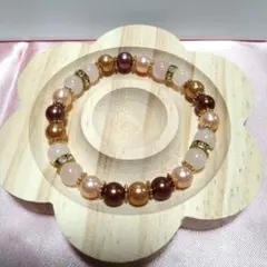 エレガントなカラーパールと天然石のブレスレット