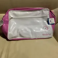 ディズニー　エナメルボストンバッグ