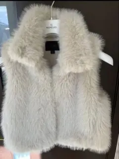 【美品】ZARA フェイクファーベスト S ライトベージュ