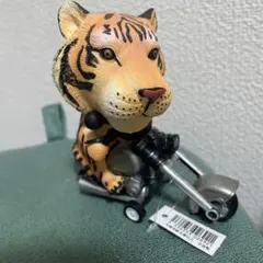 虎　バイク　フィギュア　置き物