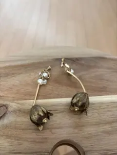 チューリップモチーフ イヤリング