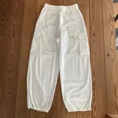 ホワイト カーゴパンツ GU Mサイズ