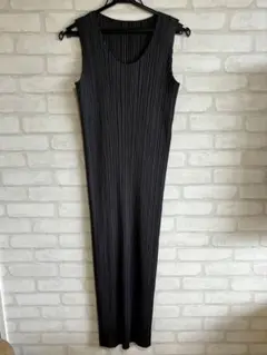 pleats please ロングワンピース サイズ2 ブラウン スリット pleats please ロングワンピース サイズ2 ブラウン スリット