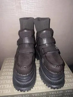 完売品 YELLO BAA SHORT BOOTS Lサイズ - メルカリ