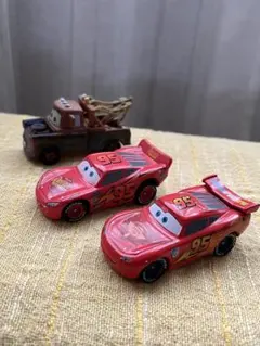 カーズ トミカ