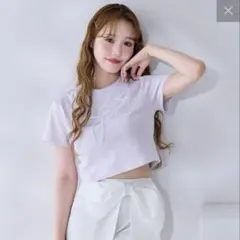 NICE CLAUP ビジューロゴ&リボンTシャツ