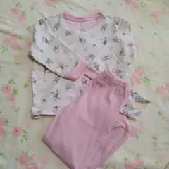 ユニクロ　パジャマ ピーターラビット 100cm