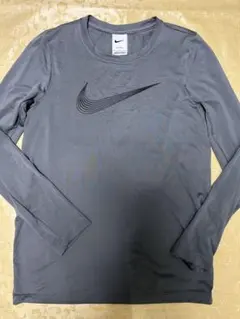 Nike ナイキ 長袖 L サイズ　150cm-160cmシャツ　ロンT