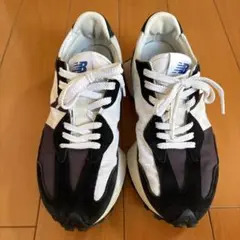 New Balance スニーカー ホワイト/ブラック　327