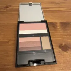 MAQuillAGE アイシャドウ、チークパレット