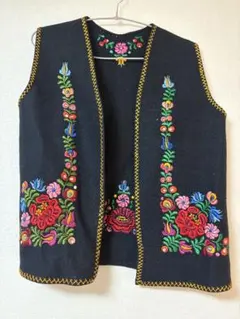 カロチャ刺繍　ベスト　フォークロア　民族