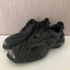 《m様専用》Balenciaga TYREX スニーカー ブラックのサムネイル