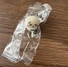 映画ちいかわ　入場特典　めじるしアクセサリー　ラッコ