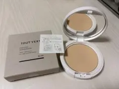 美品　トゥベール　薬用プレストサンスクリーン　日焼け止めのサムネイル