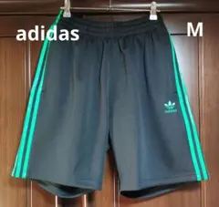 【値下げ不可・美品】adidas トラック ハーフパンツ【M・ブラック】