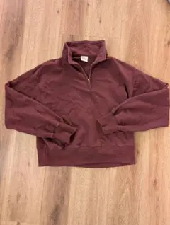 バーガンディ ハーフジップ トレーナー