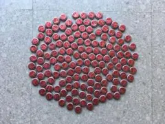 瓶コーラの王冠150個+おまけ