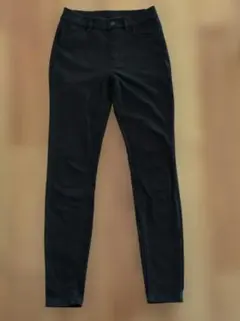 ユニクロ　スキニーパンツ　黒　ブラック　レディース　S