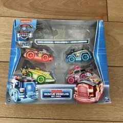 パウ・パトロール　セット　4台　ネオンカラー　ダイキャストビークル　ギフトパック