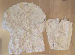 み*)様 LAURA ASHLEY パジャマ セットアップ 花柄 MPサイズ　長のサムネイル
