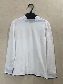 23 区SPORT ハイネック長袖Tシャツ ホワイトMサイズのサムネイル