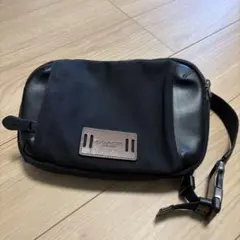 COACH ブラック ショルダーバッグ