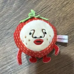 こびとづかん イチゴクレナイ ぬいぐるみキーホルダー
