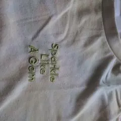 Lovetoxic 半袖Tシャツ イエロー ロゴ刺繍のサムネイル