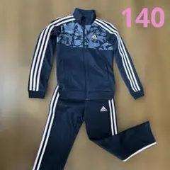 adidas ジャージ上下セット　130•140cm