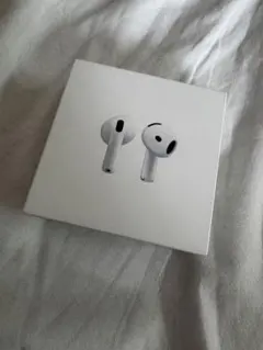 Apple AirPods 4 本体 充電ケース付き