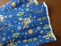ディズニー　トイストーリー　バズライトイヤー　オックス生地　2枚