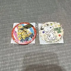 USJ 缶バッチ　スヌーピー ミニオン