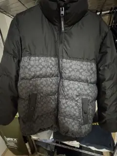 COACH ダウンジャケット ブラックのサムネイル