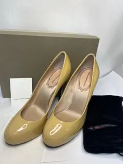 ダブル スタンダード クロージング　エナメルパンプス　37.5　イエローベージュのサムネイル