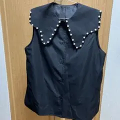 パール装飾付きブラックノースリーブベスト