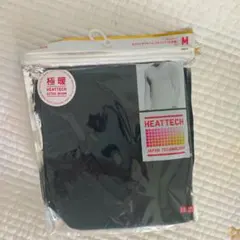 ユニクロ　極暖　ヒートテック　Ｖネック　 M
